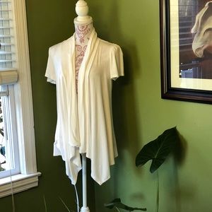 Short sleeved cardigan